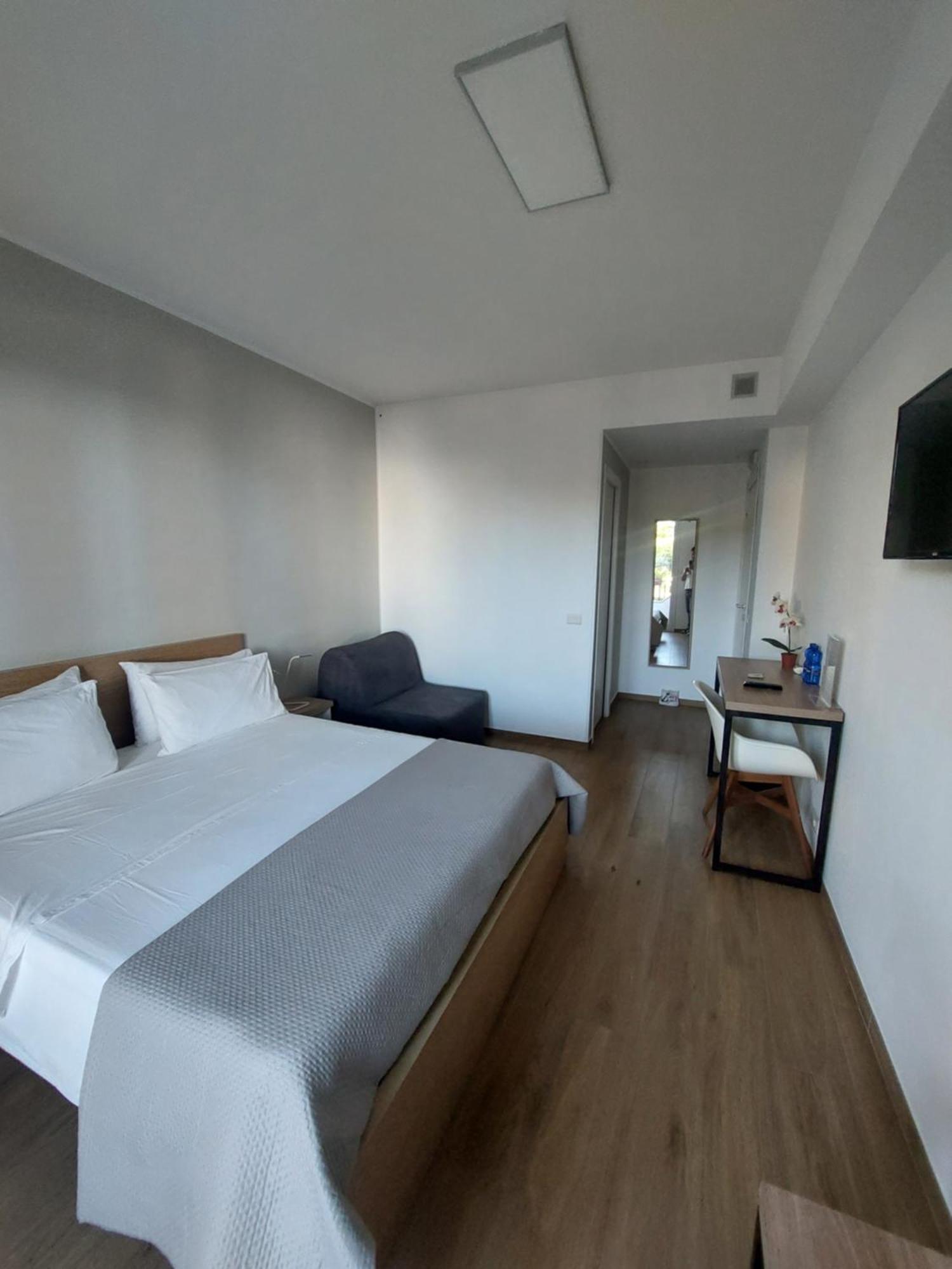 GiglioApartment Etna Mare Aci Castello Esterno foto